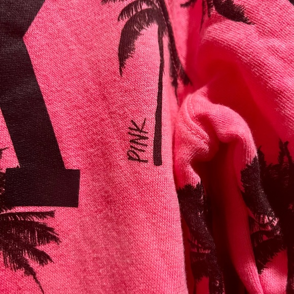 PINK VS Rare Ombré palm tree 🌴 themed sweatshirt - Picture 5 of 11